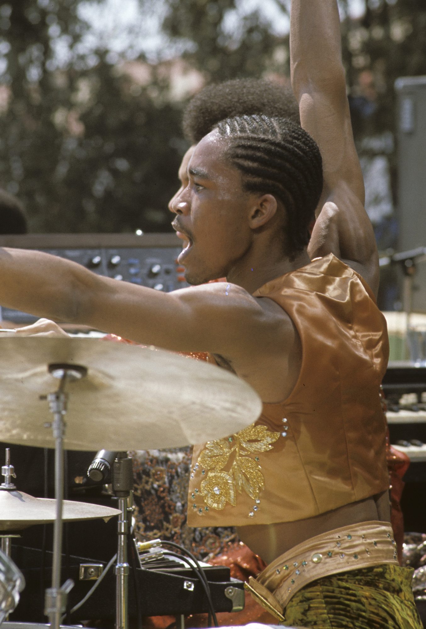 Fred White drumming with Earth, Wind & Fire.| CREDIT: ABC PHOTO ARCHIVES/DISNEY GENERAL ENTERTAINMENT CONTENT VIA GETTY IMAGES